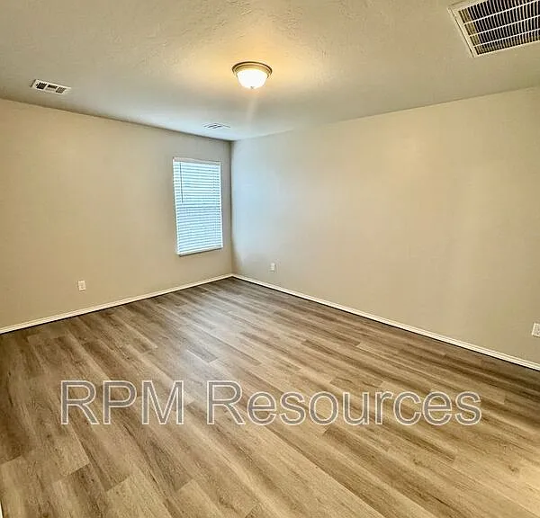 11728 Jude Way — Photo 11