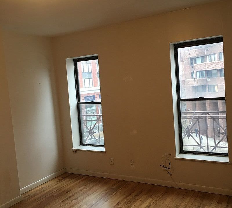 1st image of 2131 1st Ave APT 5