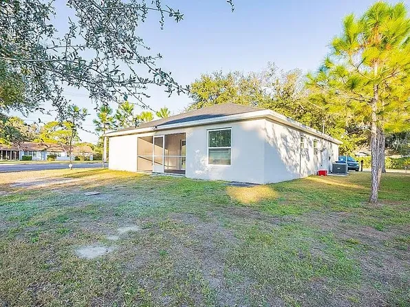 2820 S Shade Ave, Sarasota, FL 34239