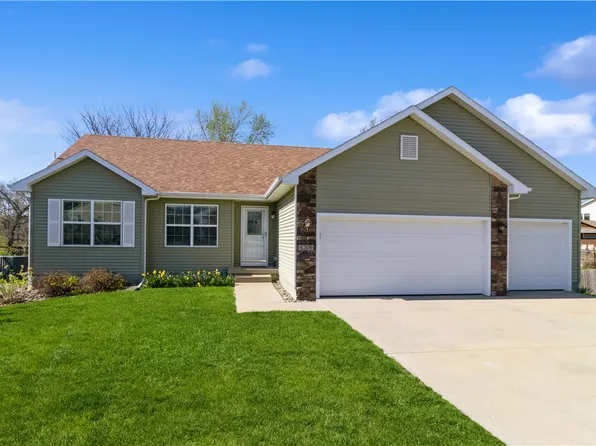4206 Easter Bay Ct, Des Moines, IA 50320