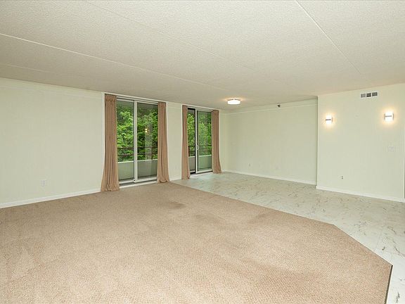 4th image of 625 19th St NW APT 607