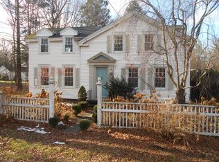 486 Amity Rd, Woodbridge, CT 06525