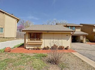 8201 E Harry St APT 1401, Wichita, KS 67207
