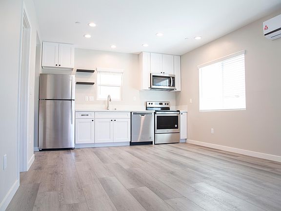 4th image of 4263 35th St