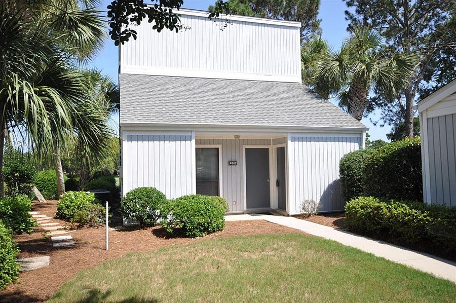 1st image of 702 Sandpiper Dr