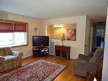3rd image of 21 Kings Ln