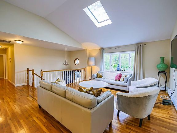 5th image of 22 Highfield Ave