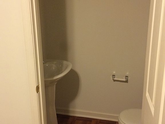 1/2 Bathroom 1st floor