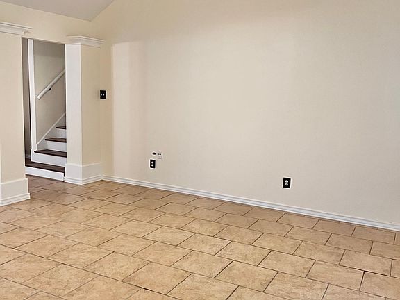 3rd image of 11801 Yellow Oak Ave