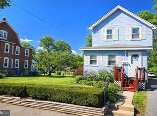 206 Lowrys Ln, Bryn Mawr, PA 19010