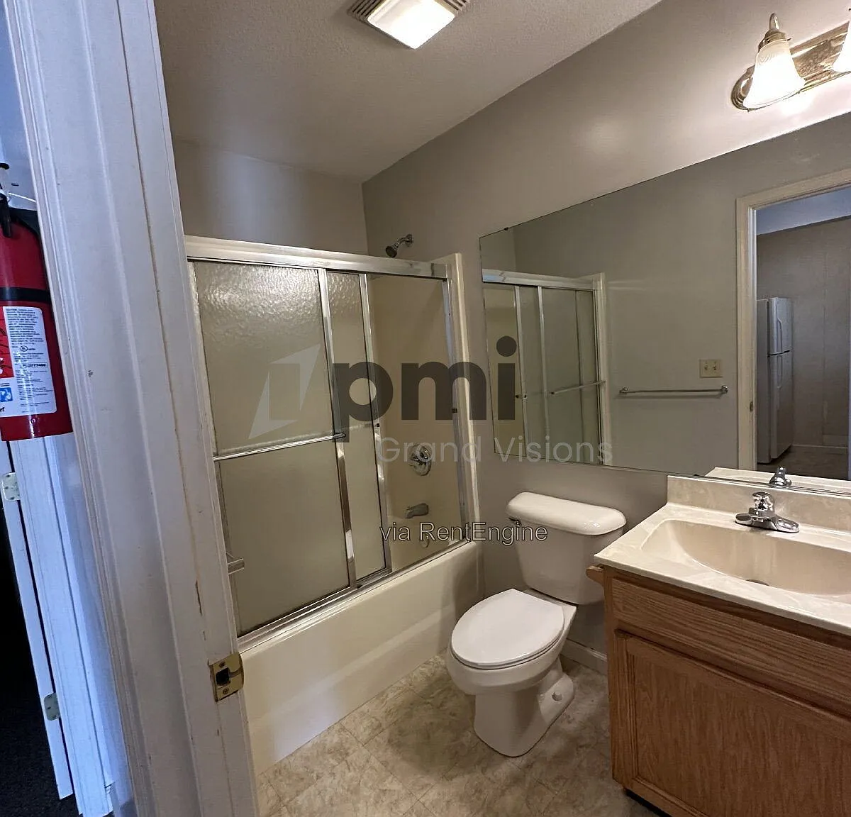1 bed, 1.0 bath, 568 sqft, $841 — Photo 3