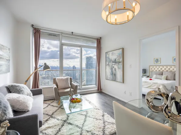 4650 Brentwood Blvd #3301, Burnaby, BC V5C 0M3