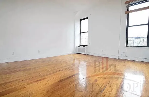 Rented by City Stop Realty | media 11