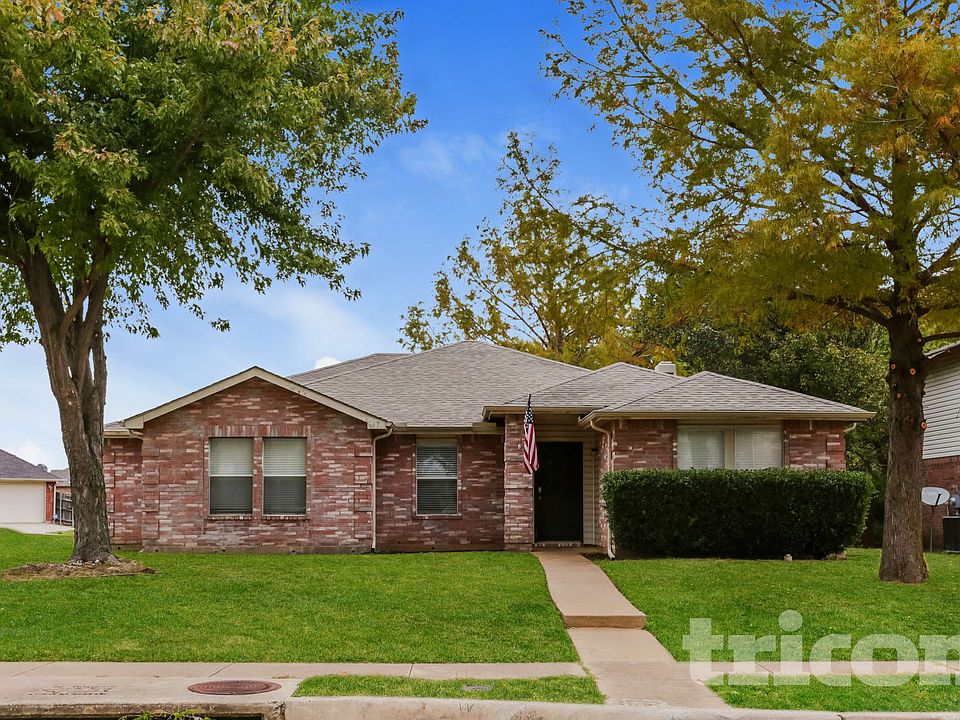 1st image of 647 Bluechalk Dr