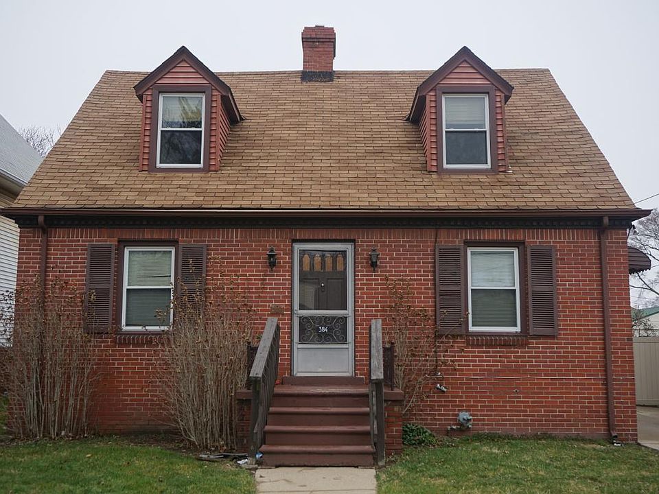 1st image of 384 Riverbank St APT 2