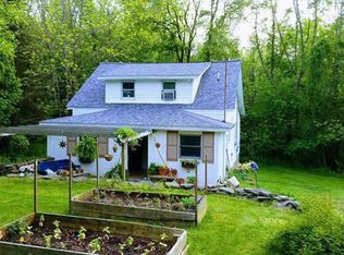 523 Fairview Rd, Dalton, PA 18414
