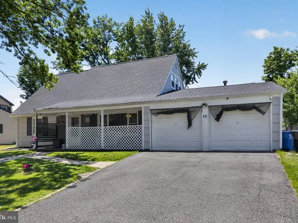 14 Gardenbrook Ln, Willingboro, NJ 08046