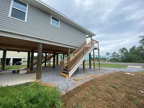 2nd image of 2744 Bay St #1