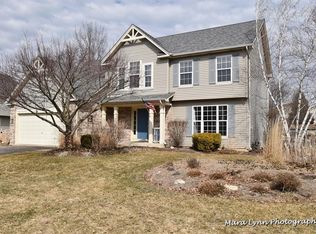 520 Clearwater Ln, Oswego, IL 60543