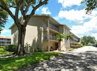 3985 Maceachen Blvd APT 224, Sarasota, FL 34233