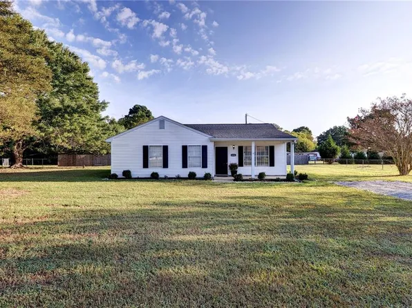 6821 Michael Ln, Hayes, VA 23072