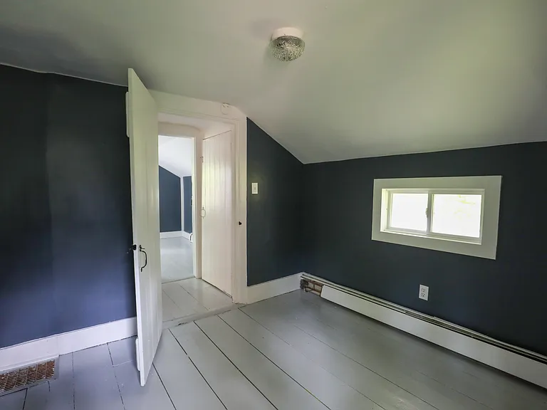 7598 N Broadway — Photo 14
