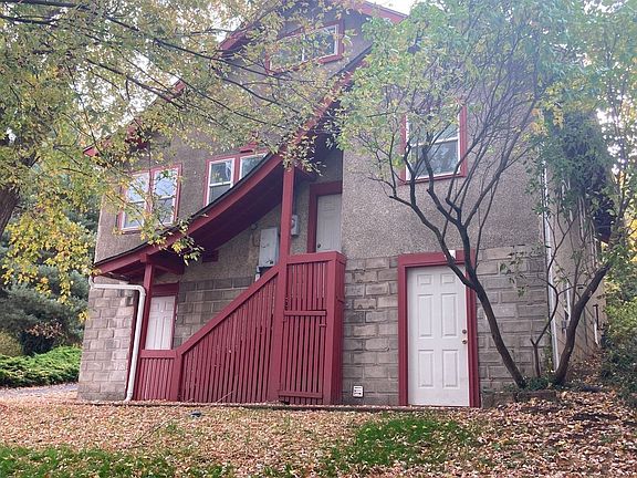 4th image of 220 SE McKenzie St