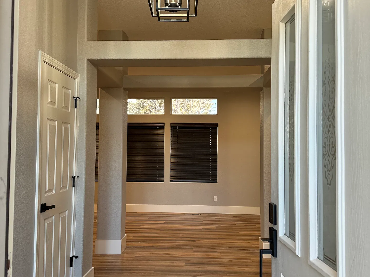 5550 Barcelona Court — Photo 4