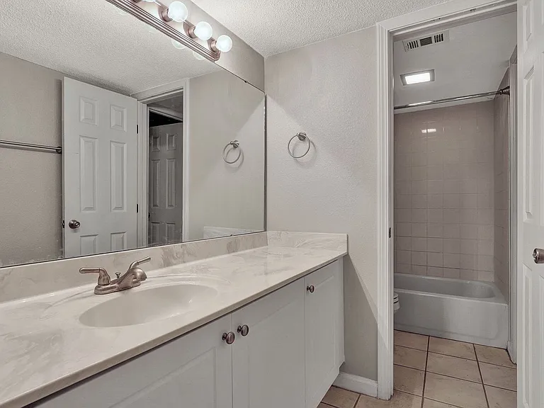 3918 La Mirada Dr N #3 — Photo 14