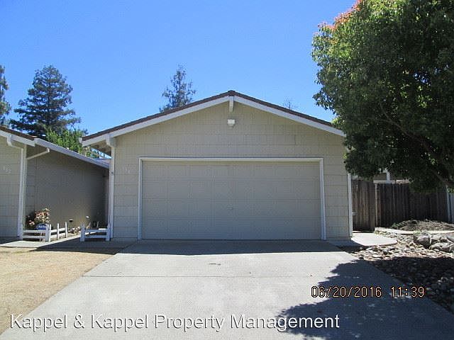 1st image of 154 Woodbury Cir