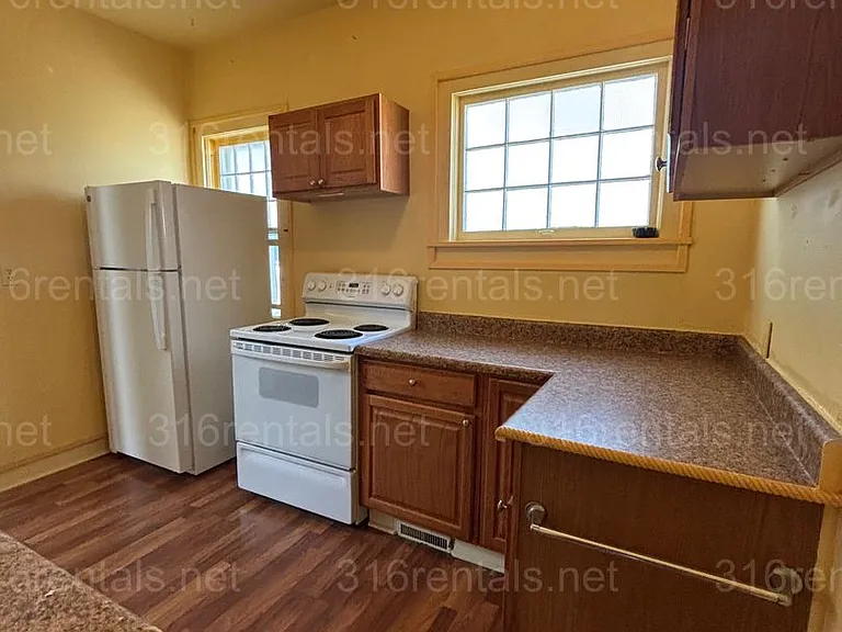 1014 W 2nd Ave — Photo 9