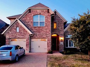 1024 Finsbury Ln, Forney, TX 75126