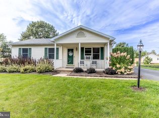 172 Arbor Bluff Dr, Pleasant Gap, PA 16823