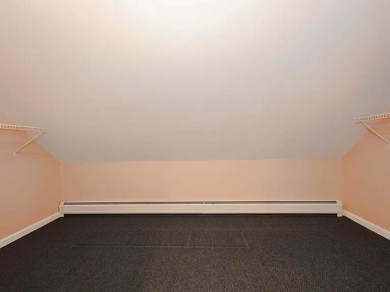 55 Holbrook Hill Rd — Photo 38