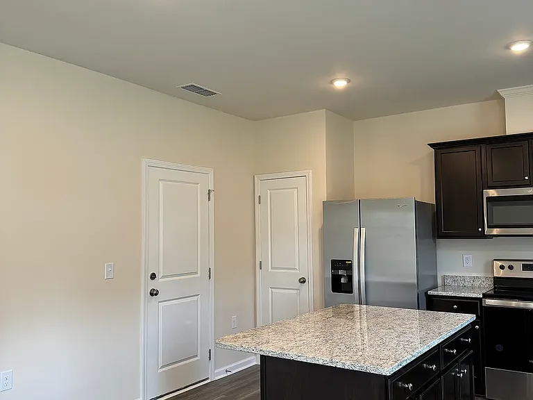 489 Campbell Ridge Pl — Photo 2