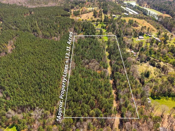 189 White Rd, Rocky Face, GA 30740