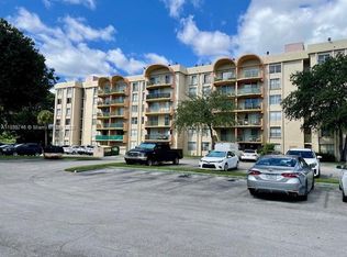 9350 Fontainebleau Blvd APT 408, Miami, FL 33172