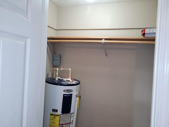 5th image of 313 Reynolds Ave #A