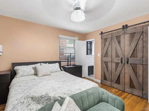 81-24 156th Avenue image 8 of 16