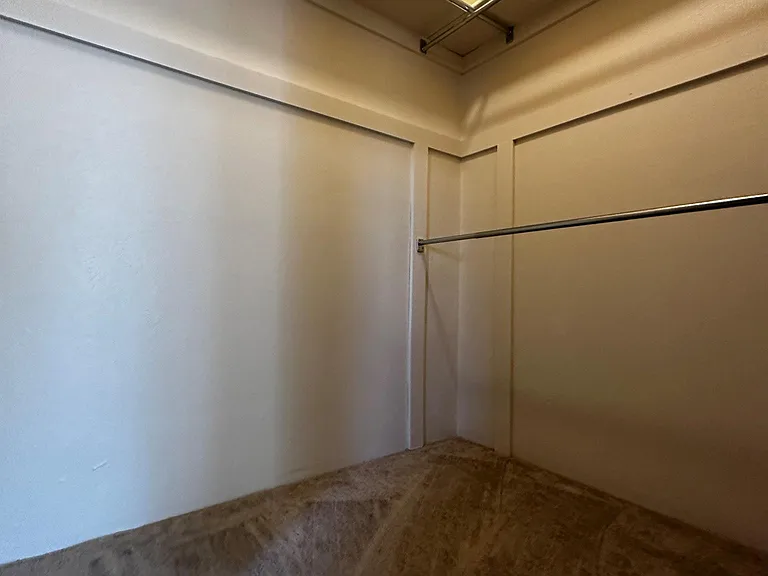 walk in closet