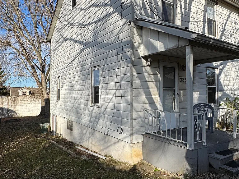 383 1st St — Photo 3