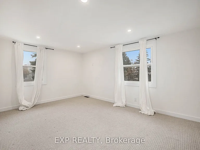 32 Colonel Murray St — Photo 11