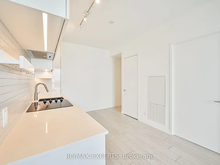 950 Portage Pkwy #5910 — Photo 7