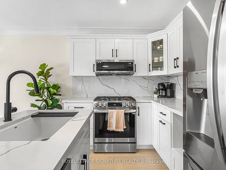 111 Eastchester Ave N #UPPER — Photo 12