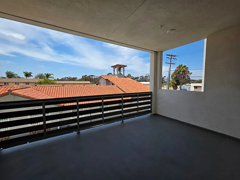310 Palm Ave — Photo 57