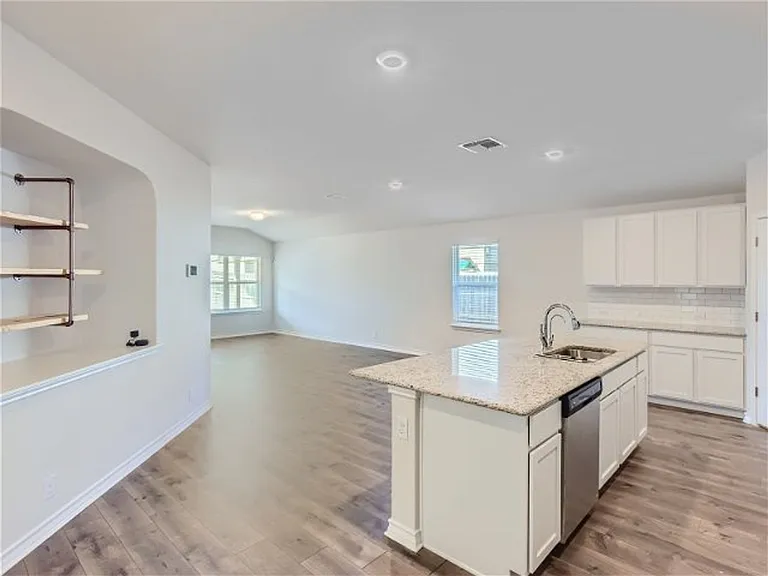 9811 Bratten Rise — Photo 5