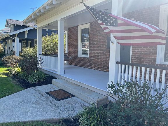 5th image of 323 Yeardley Ave