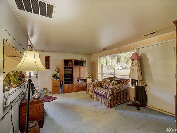 4th image of 23906 53rd Ave W
