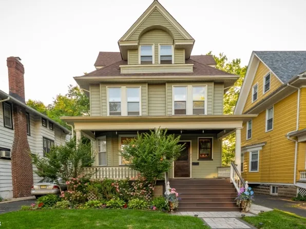 43 Brighton Ave, East Orange City, NJ 07017