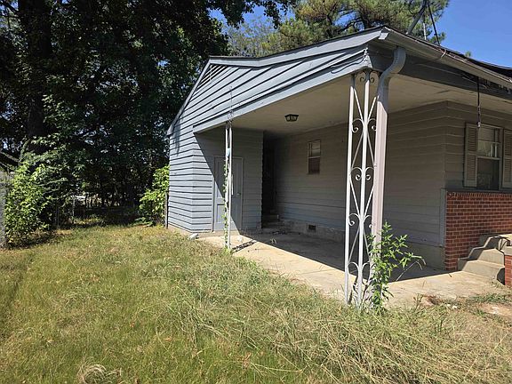 2nd image of 5597 Loch Lomond Rd